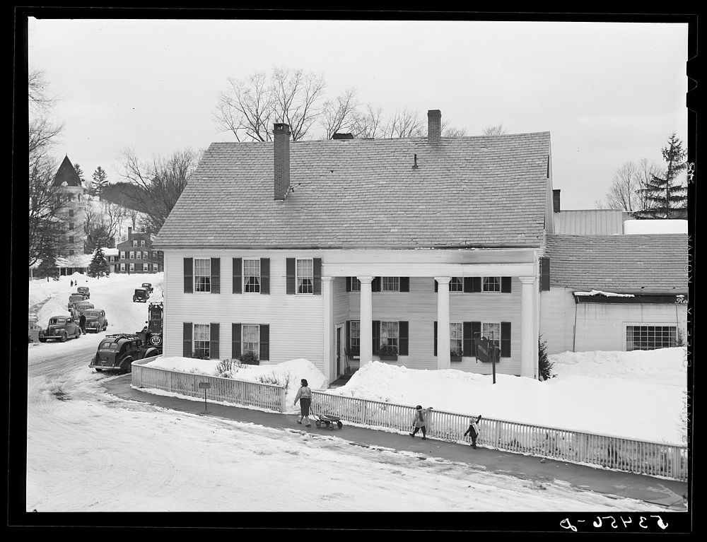 Old home converted into White Cupboard Inn. Woodstock, Vermont. Sourced from the Library of Congress.