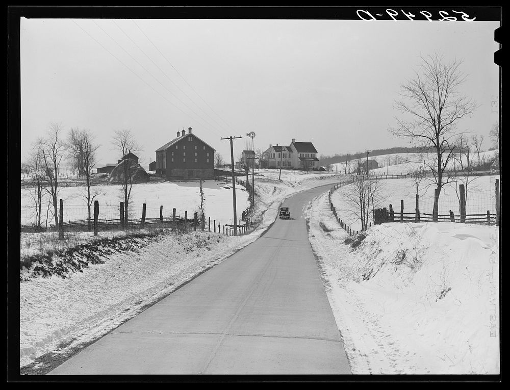 Highway near Frederick, Maryland. Sourced from the Library of Congress.