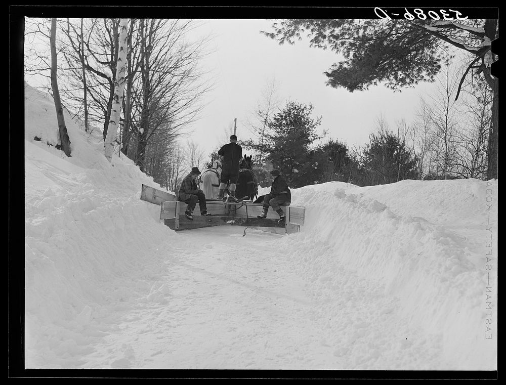 Clearing side road near Woodstock, Vermont. Sourced from the Library of Congress.