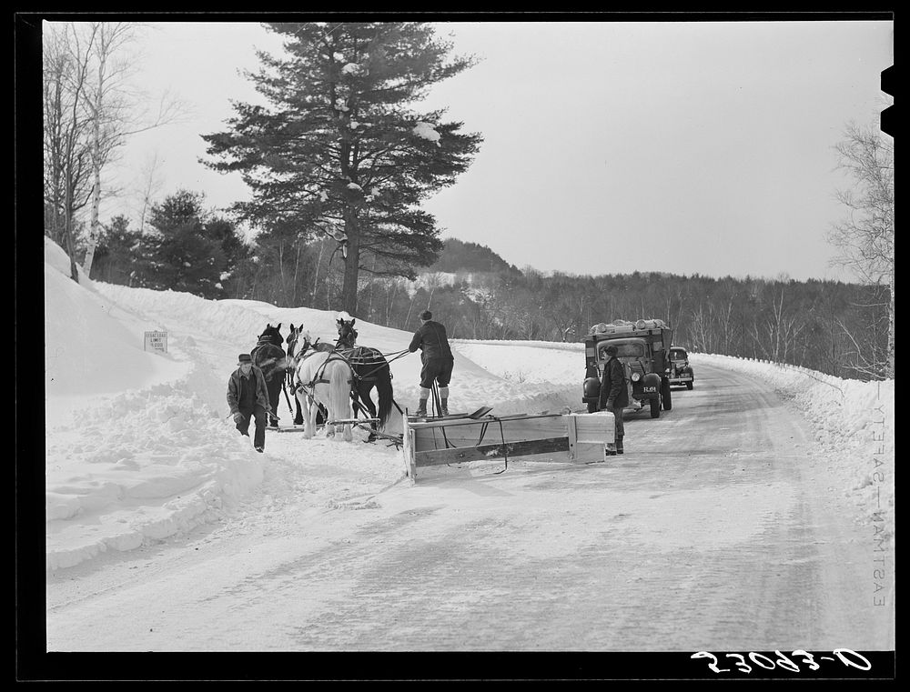Clearing side road near Woodstock, Vermont. Sourced from the Library of Congress.