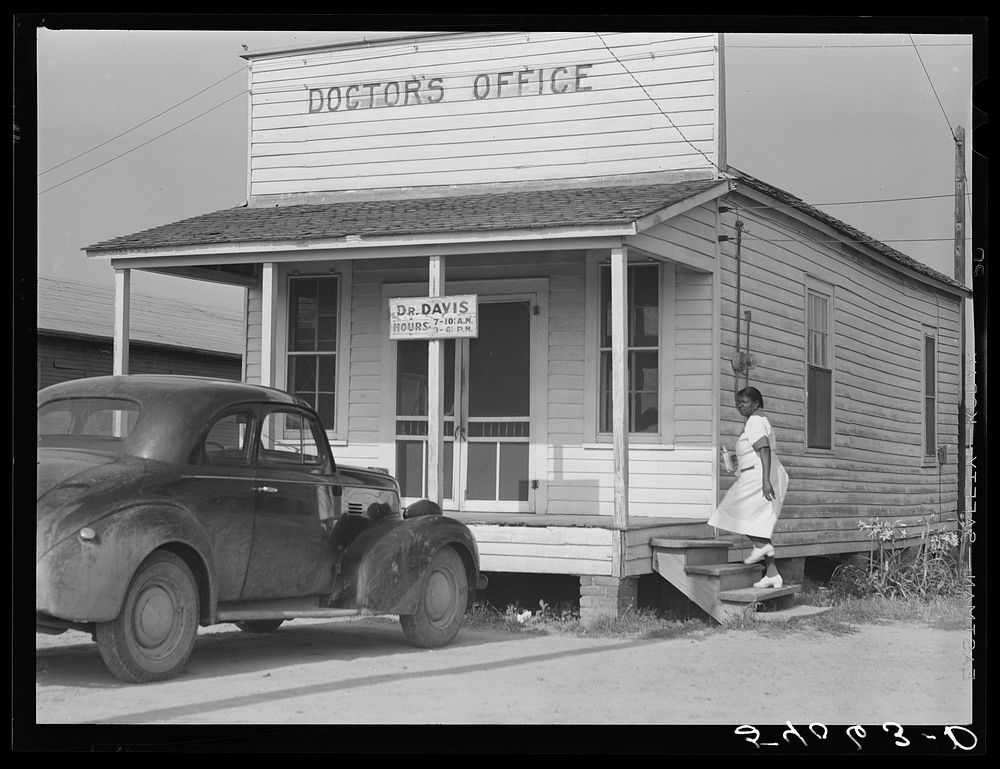 The doctor's office on Transylvania Project, Louisiana. Sourced from the Library of Congress.