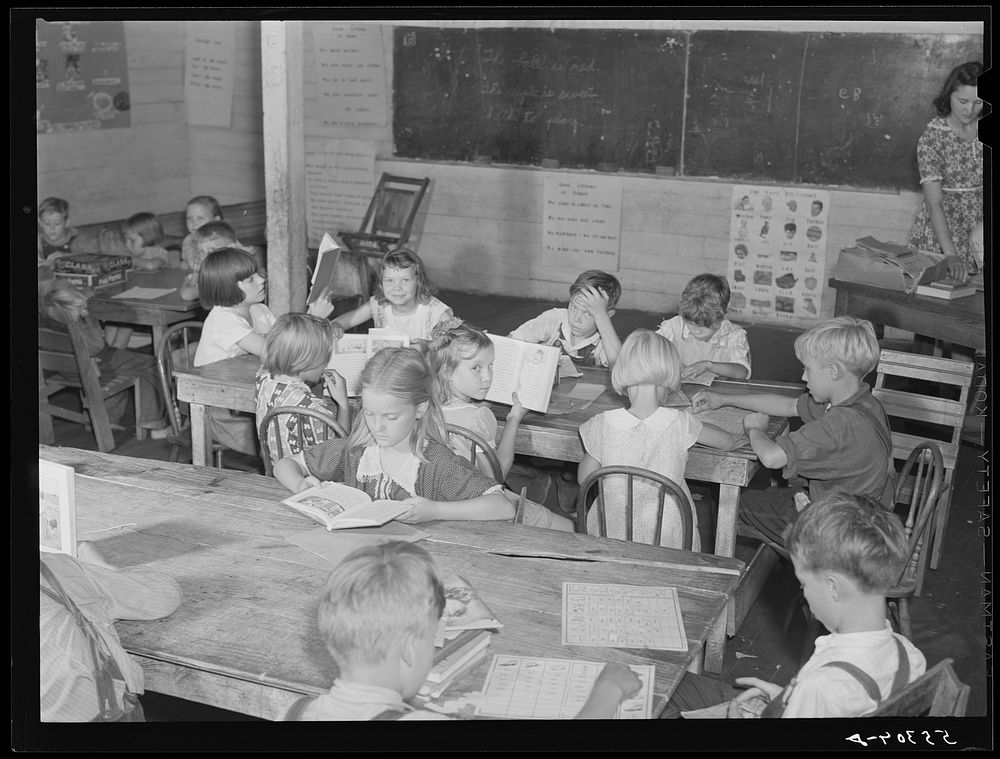 [Untitled photo, possibly related to: One-room school in Breathitt County, Kentucky]. Sourced from the Library of Congress.
