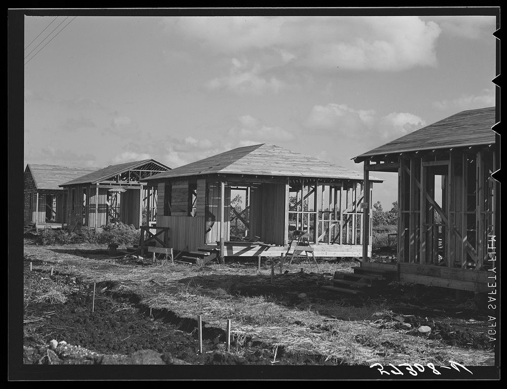 Migratory labor camp under construction. Pahokee, Florida. Sourced from the Library of Congress.