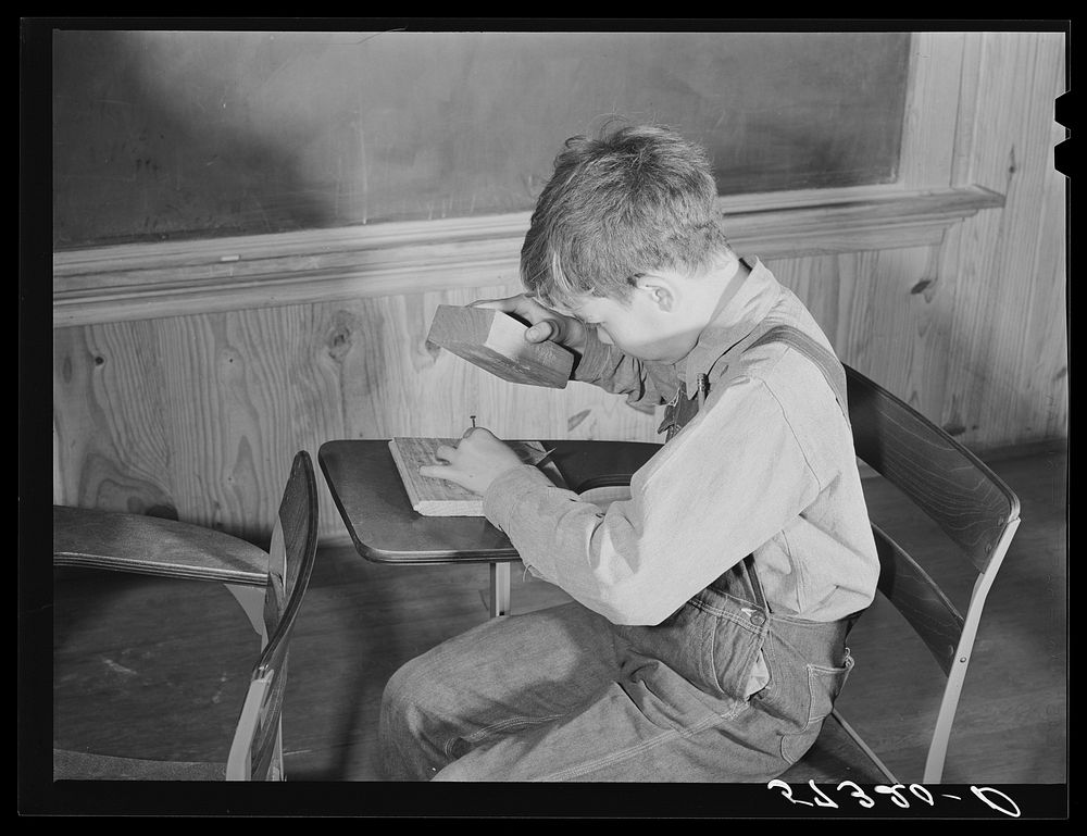 Classroom in new school. Osceola migratory labor camp, Belle Glade, Florida. Sourced from the Library of Congress.