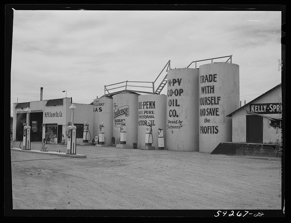 North Platte River Valley Cooperative oil company gas station. Scottsbluff, Nebraska. Sourced from the Library of Congress.