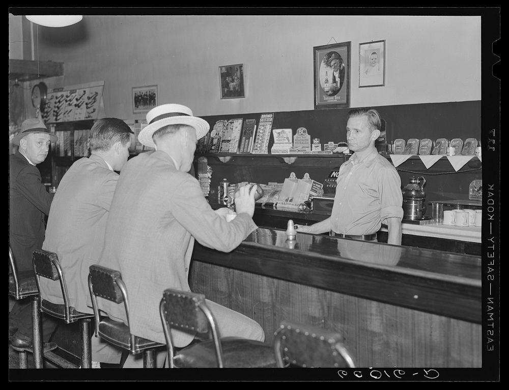 Bar in pool hall. Elkins, West Virginia. Sourced from the Library of Congress.