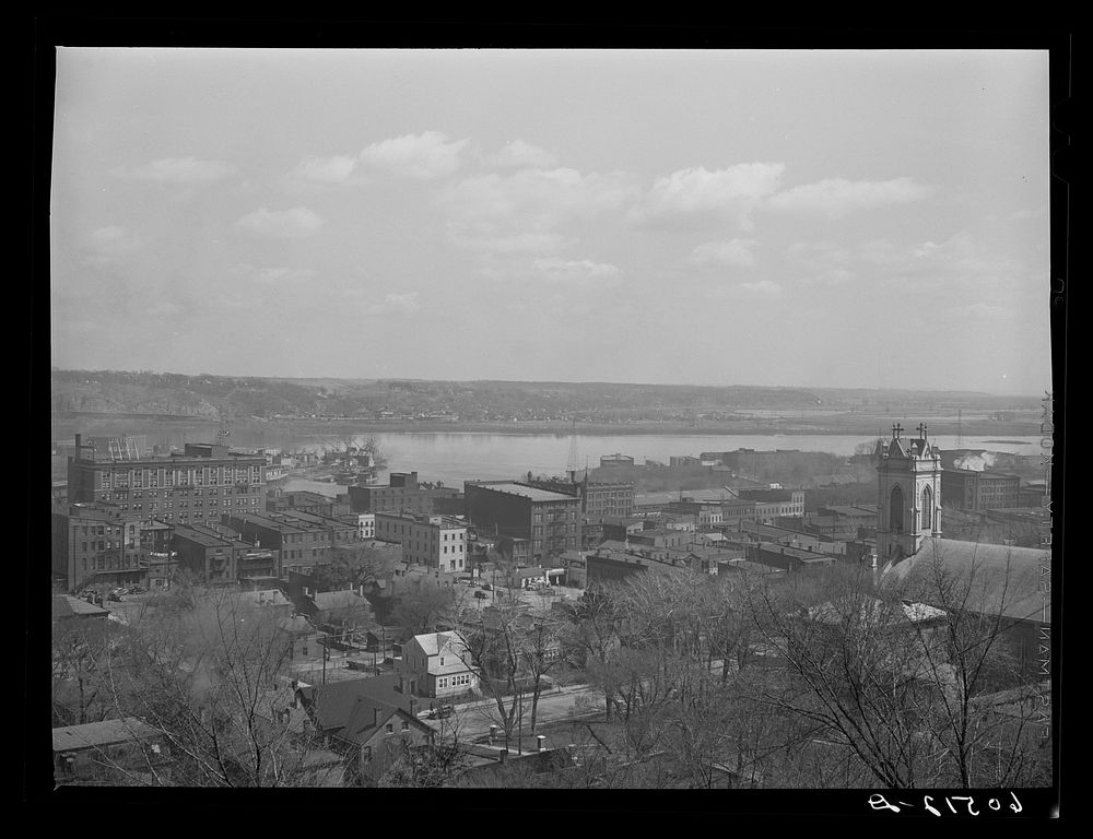 Dubuque, Iowa, on the Mississippi River. Sourced from the Library of Congress.