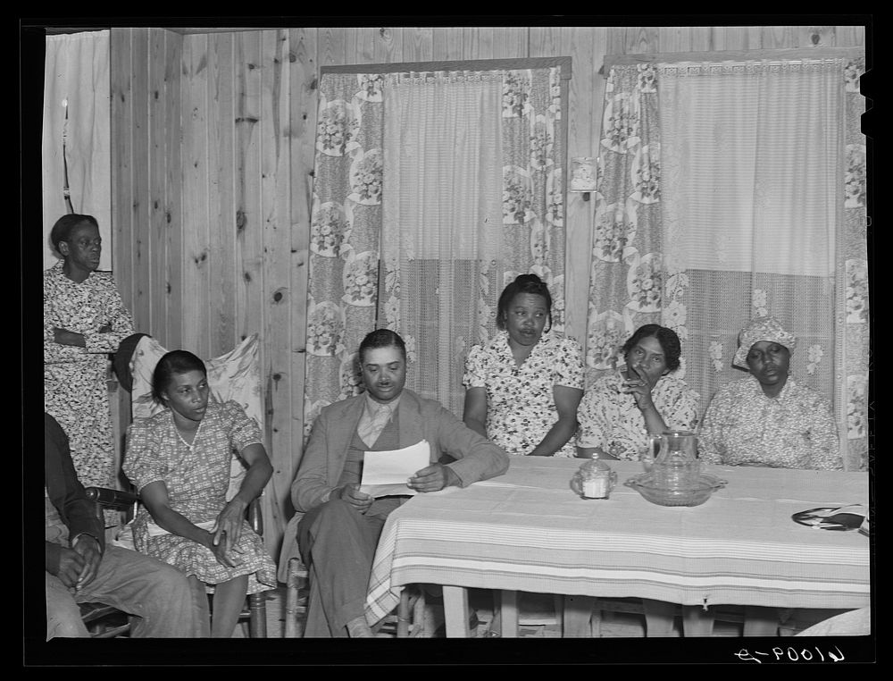 [Untitled photo, possibly related to: Meeting to discuss farm problems. Southeast Missouri Farms]. Sourced from the Library…