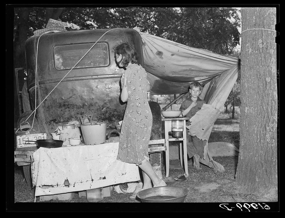 [Untitled photo, possibly related to: Fifteen farmers are camped along the roadside during cherry picking season. Berrien…