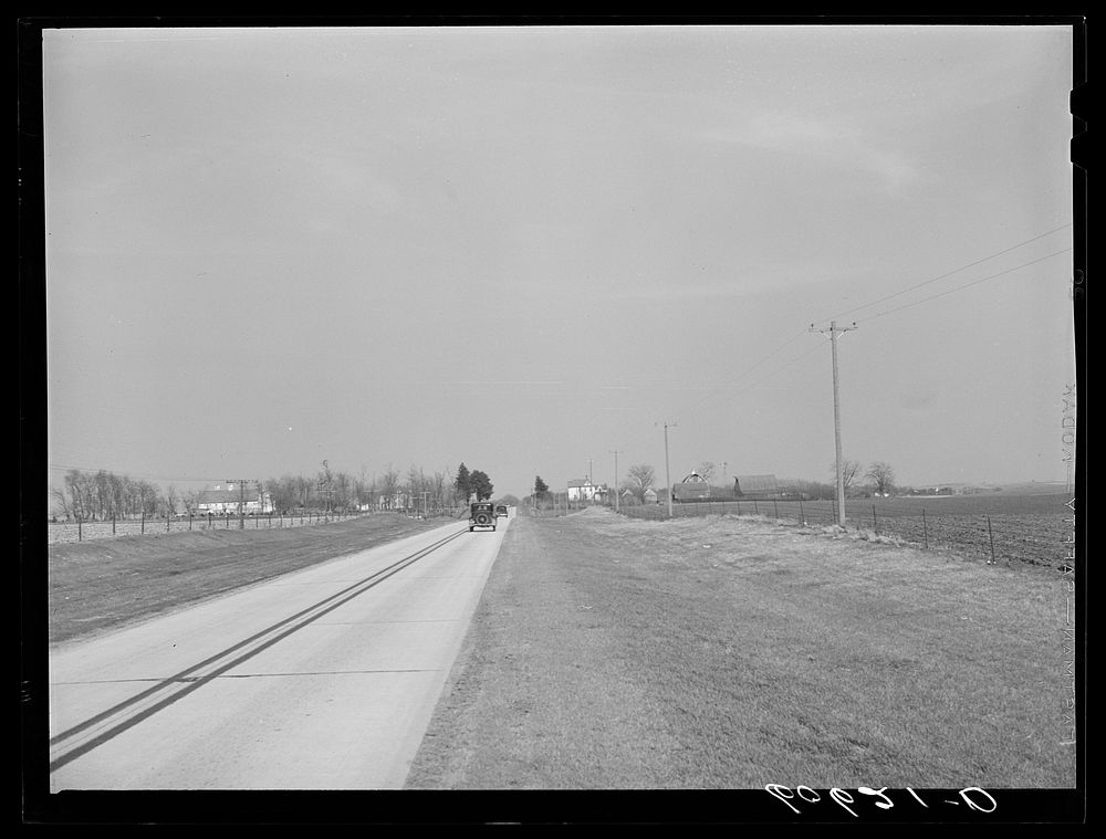 Highway. Grundy County, Iowa. Sourced from the Library of Congress.