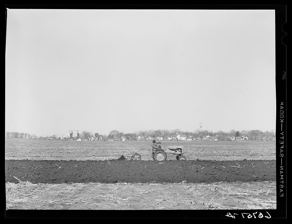 [Untitled photo, possibly related to: Spring plowing. Greene County, Iowa]. Sourced from the Library of Congress.
