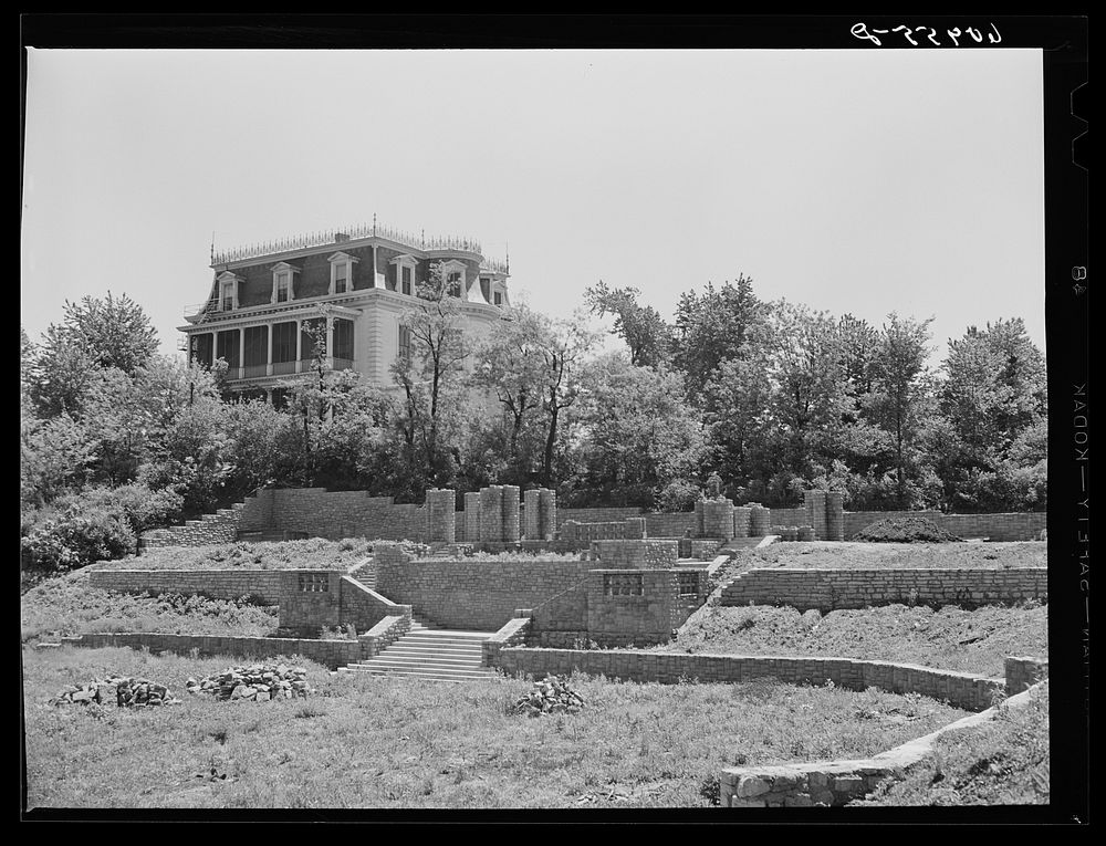 The governor's mansion. Jefferson City, Missouri. Sourced from the Library of Congress.