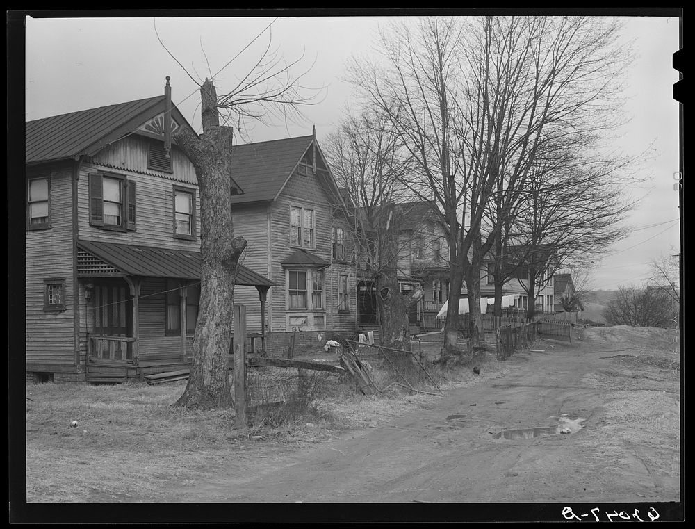 Rooming houses. Radford, Virginia. Sourced from the Library of Congress.