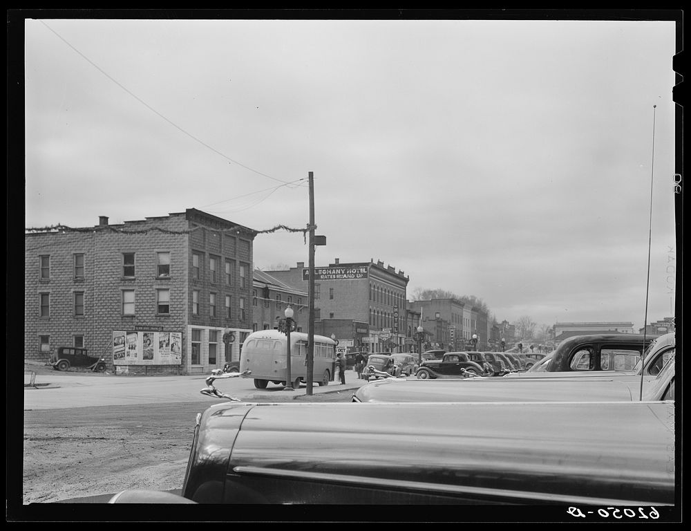 Main street of Radford, Virginia. Sourced from the Library of Congress.