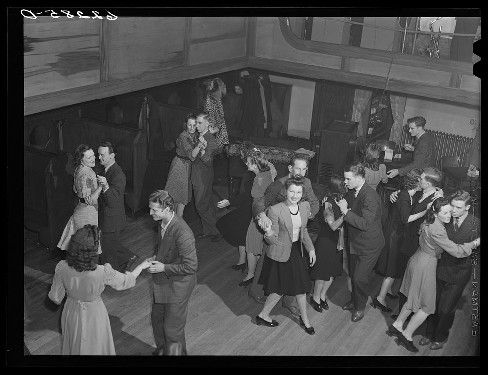 Dance floor. Carlton Nightclub, Ambridge, Pennsylvania. Sourced from the Library of Congress.