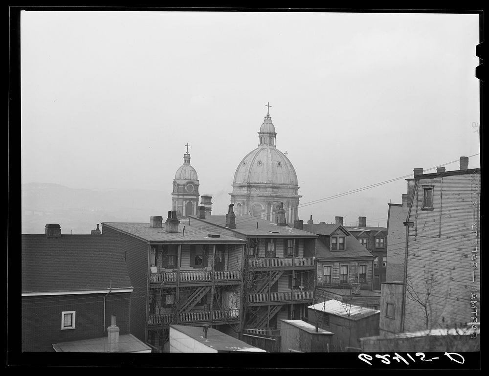 [Untitled photo, possibly related to: Pittsburgh, Pennsylvania]. Sourced from the Library of Congress.