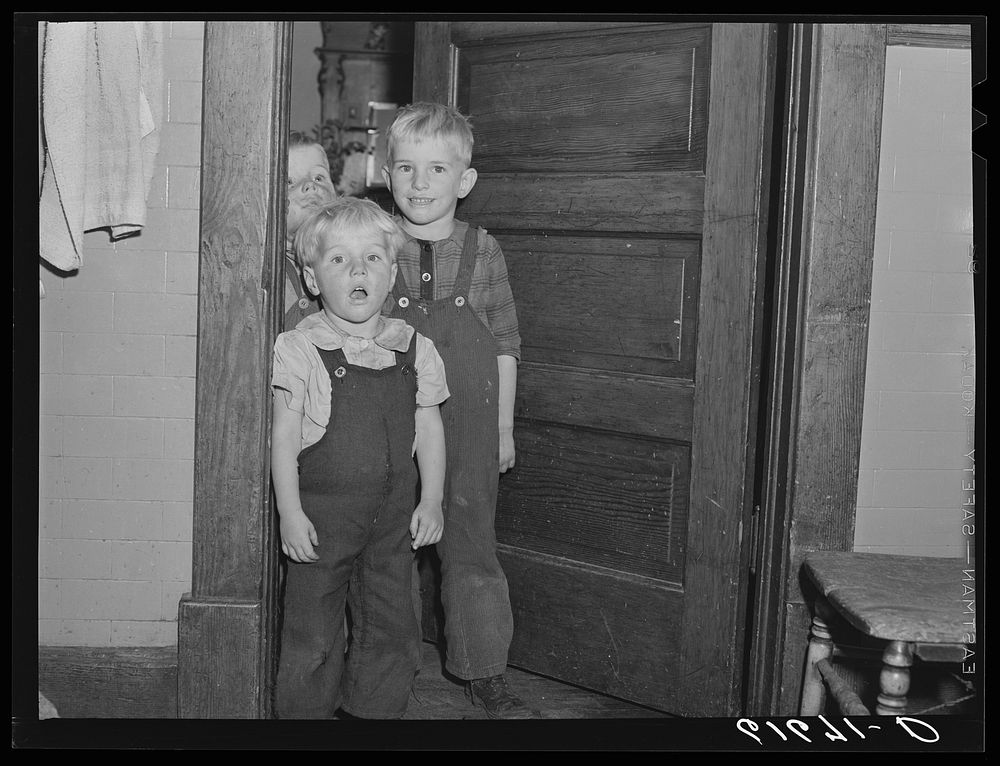 Bettenhausen children. McIntosh County, North Dakota. Sourced from the Library of Congress.