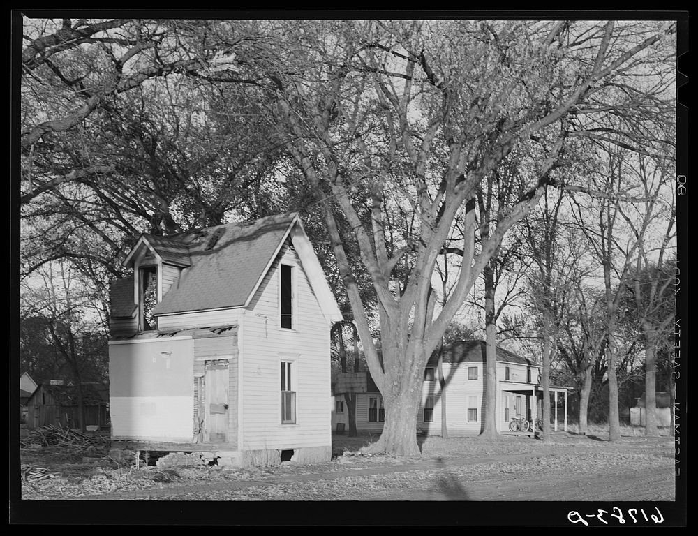 House damaged by fire. Erie, Kansas. Sourced from the Library of Congress.