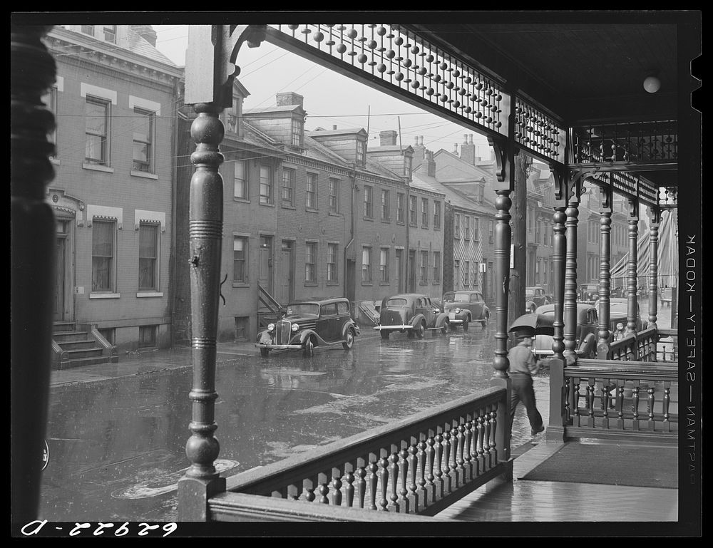 Rain. Pittsburgh, Pennsylvania. Sourced from the Library of Congress.