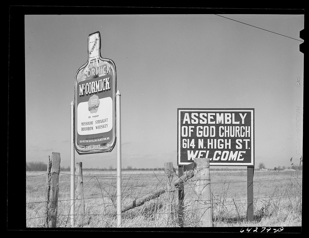 Newton County, Missouri. Camp Crowder area. Signs along U.S. Highway No. 71. Sourced from the Library of Congress.