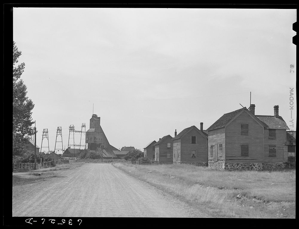 Company houses. Franklin Mine, Michigan. Sourced from the Library of Congress.