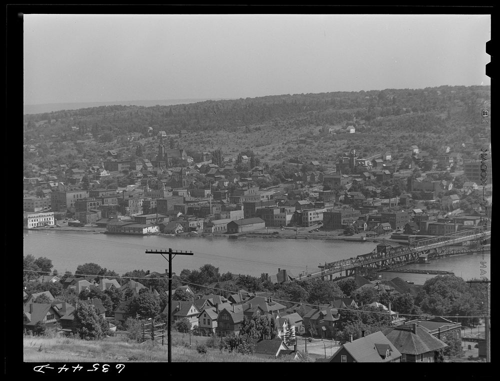Hancock and Houghton, Michigan. Largest towns of the Michigan copper range. Sourced from the Library of Congress.