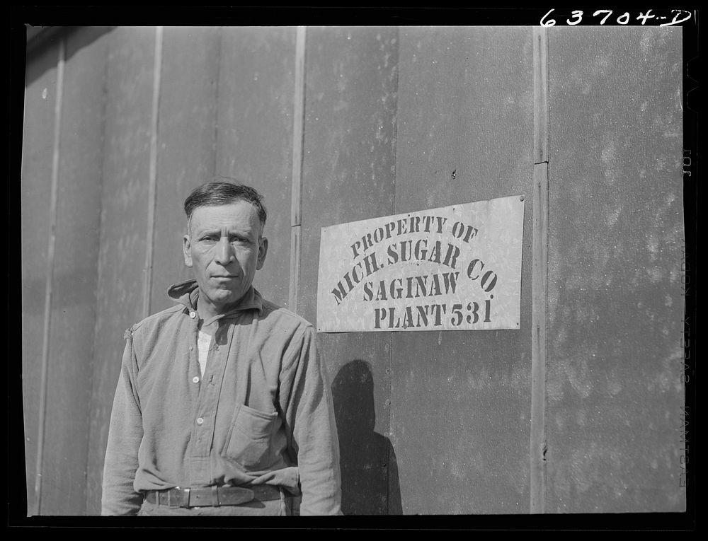 Mexican sugar beet workers, Saginaw Farms, Michigan. Sourced from the Library of Congress.