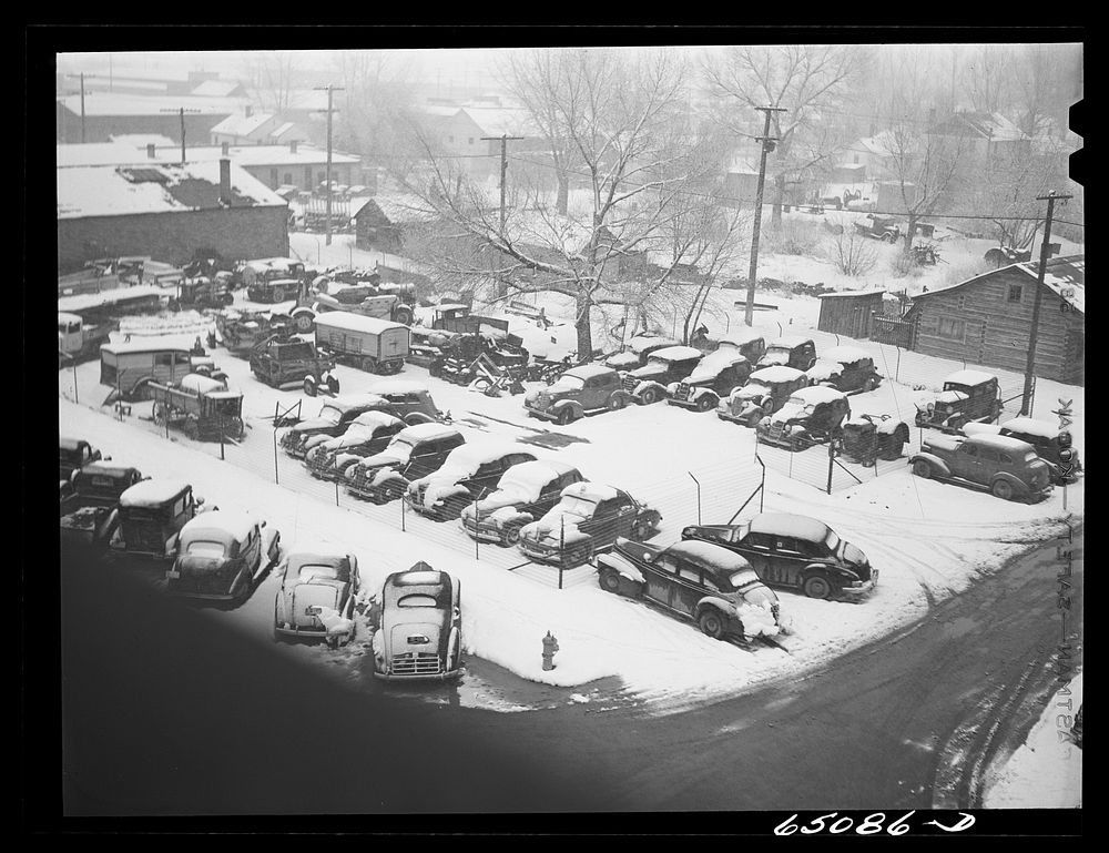 [Untitled photo, possibly related to: Lewiston, Montana. Used car lot]. Sourced from the Library of Congress.