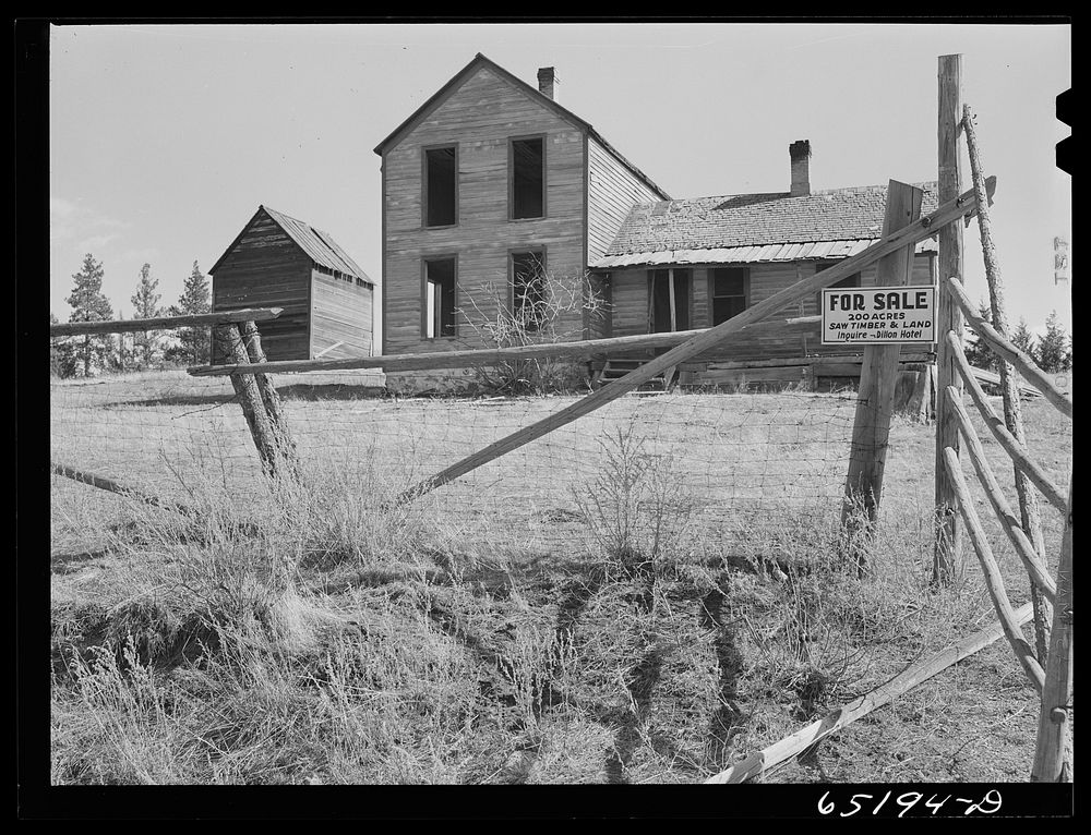 Flathead valley special area project, Montana. Farm for sale. Sourced from the Library of Congress.