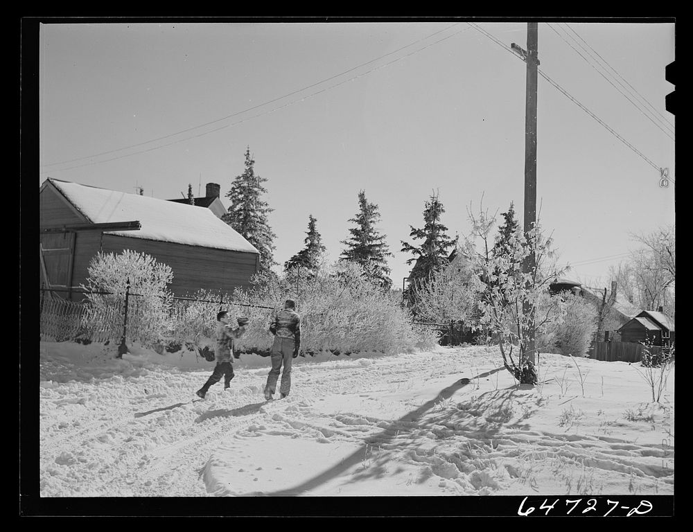 New Salem, North Dakota. Going home from school at noon. Sourced from the Library of Congress.