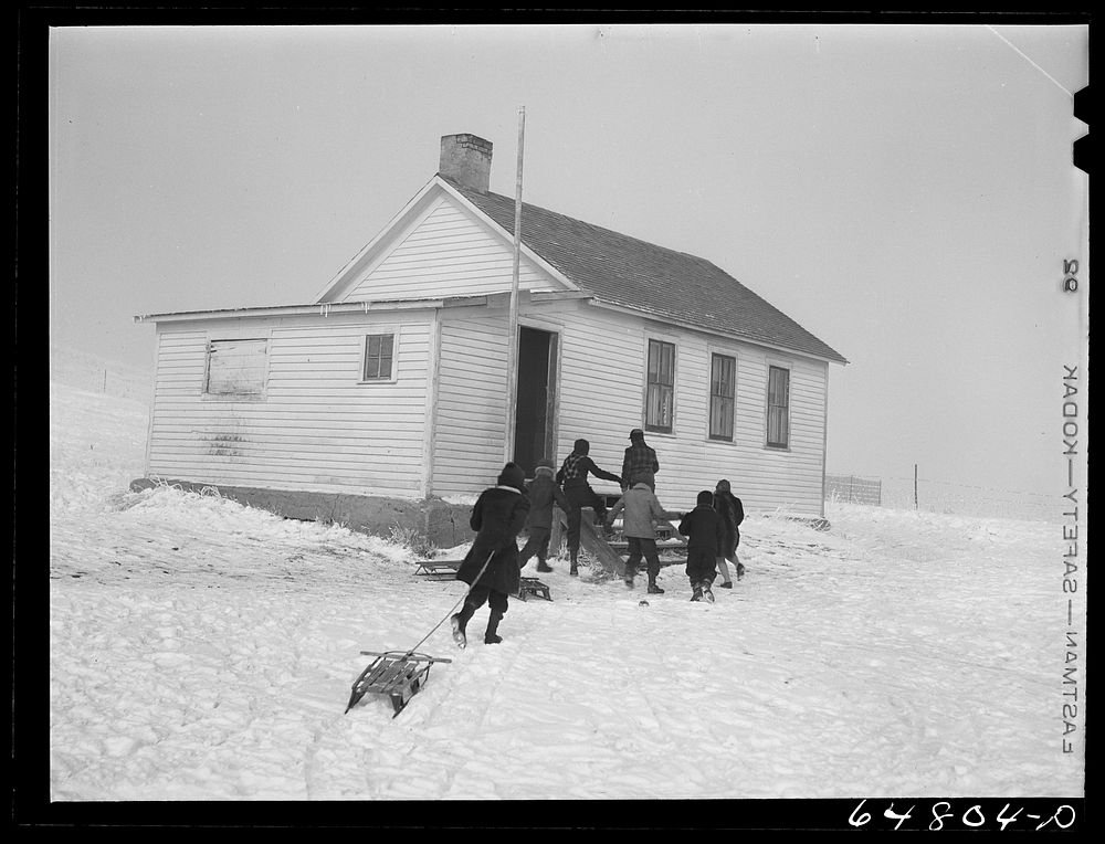 Morton County, North Dakota. Going in afternoon recess at a rural school. Sourced from the Library of Congress.