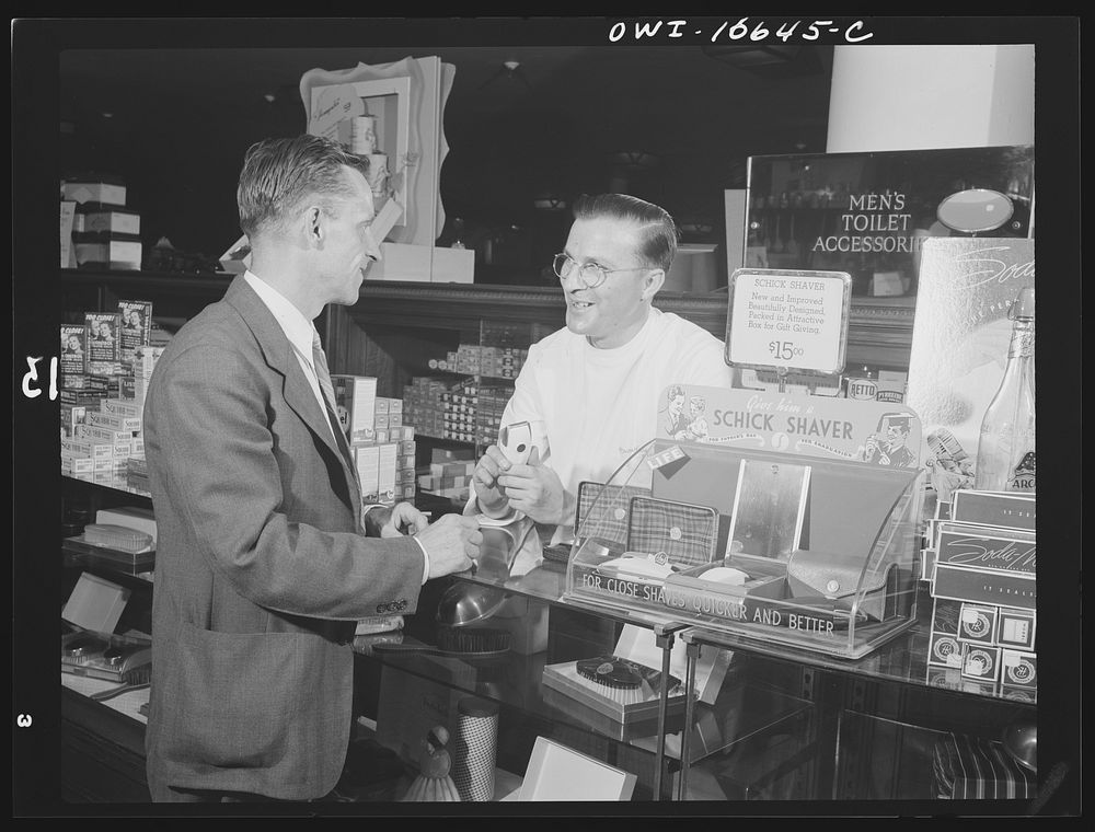 Detroit, Michigan. Selling a Shick shaver at the Crowley-Milner department store. Sourced from the Library of Congress.