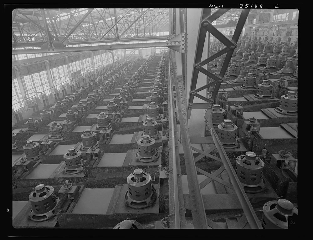 Flotation machines at one of the copper concentrators of the Utah Copper Company in its plants at Magna and Arthur, Utah.…