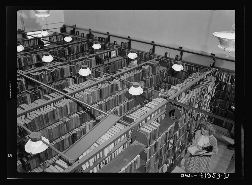 Southington, Connecticut. Stacks of the public library containing 15,000 books. Sourced from the Library of Congress.