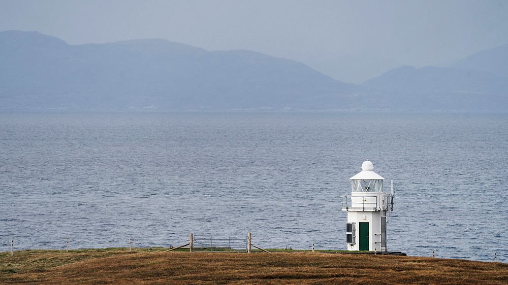 Nature desktop wallpaper background, Vaternish Lighthouse on Isle of Skye, Scotland