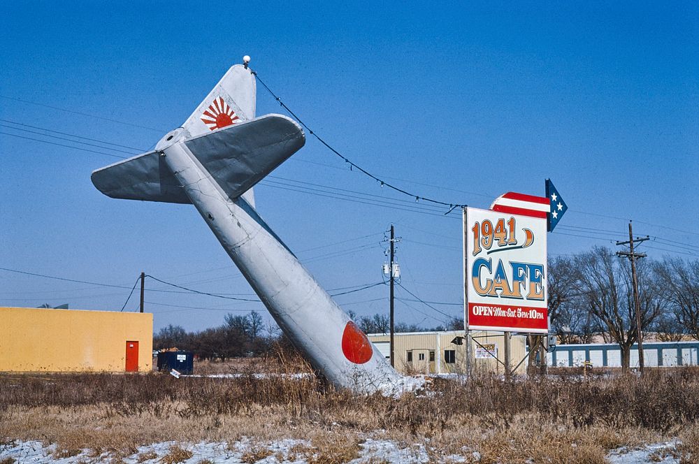 1941 Cafe sign, Lowell, Arkansas (1984) photography in high resolution by John Margolies. Original from the Library of…