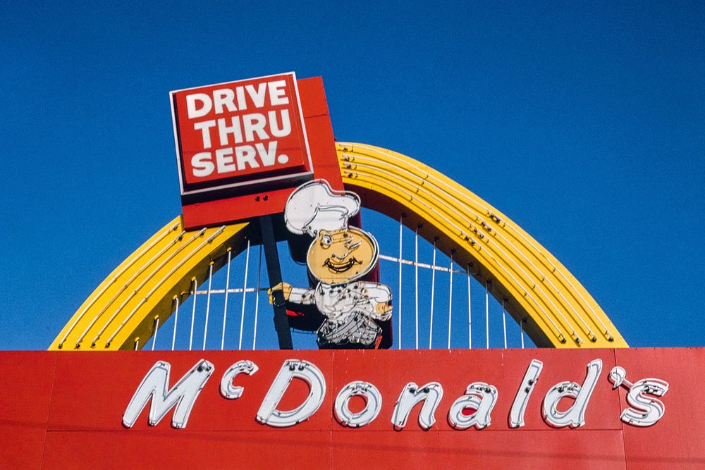 McDonald's Restaurant sign, Alfran Street, Green Bay, Wisconsin (1992) photography in high resolution by John Margolies.…