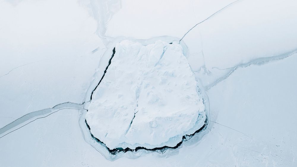 Nature desktop wallpaper background, iceberg at Ilulissat, Greenland