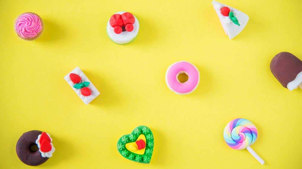 Candy desktop wallpaper, cute gummy pattern sweet background