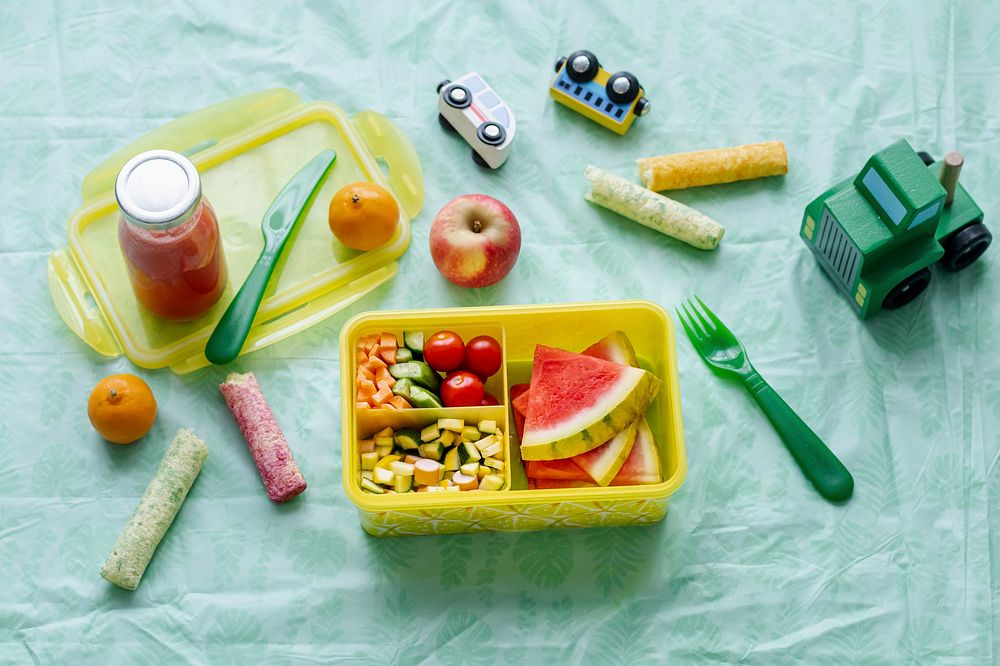 Kids picnic food box background wallpaper, watermelon and veggies