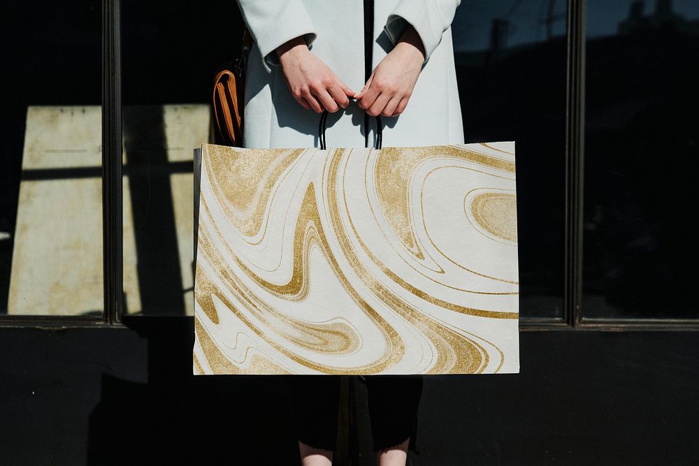 Gold liquid marble shopping bag