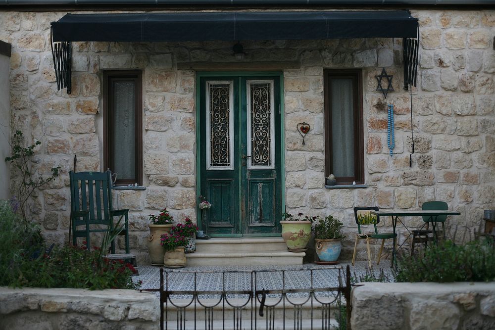 Home facade in Israel. Original public domain image from Wikimedia Commons