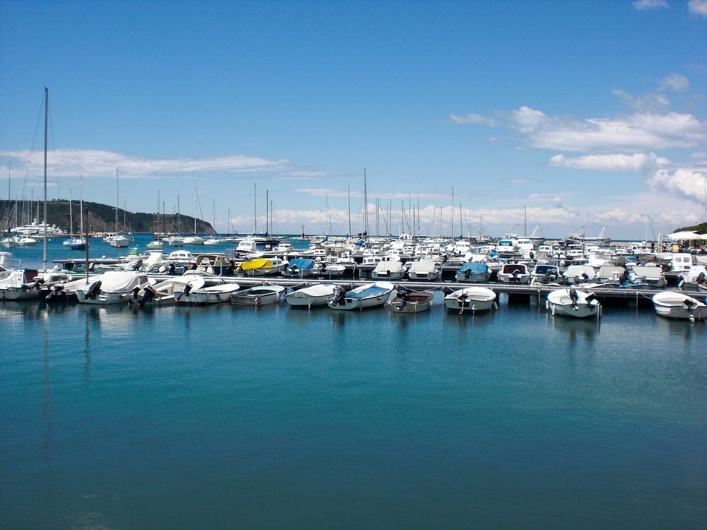 Izola harbour marina. Original public domain image from Wikimedia Commons