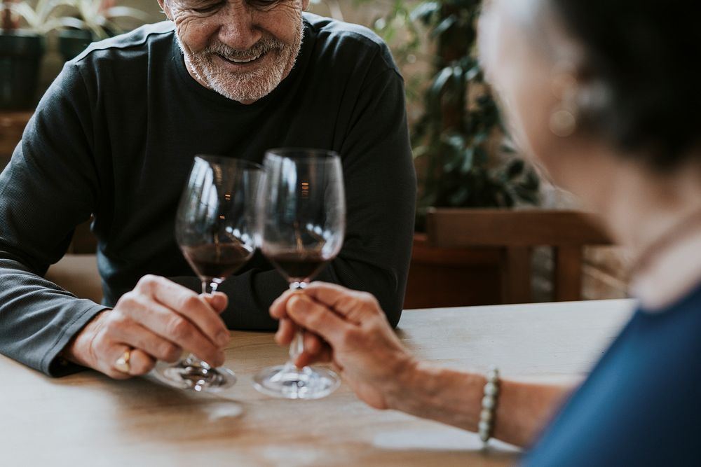 Senior couple on a date at a bar