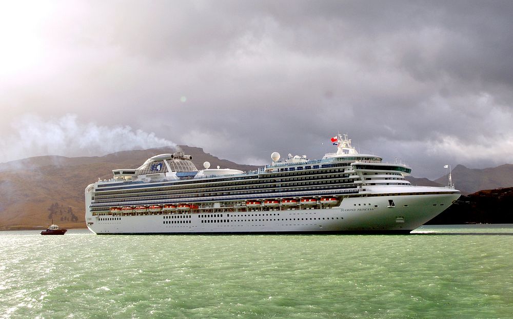 Diamond Princess Port Lyttleton NZ. Original public domain image from Flickr