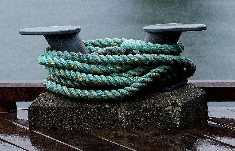 A mooring refers to any permanent structure to which a vessel may be secured. Examples include quays, wharfs, jetties…
