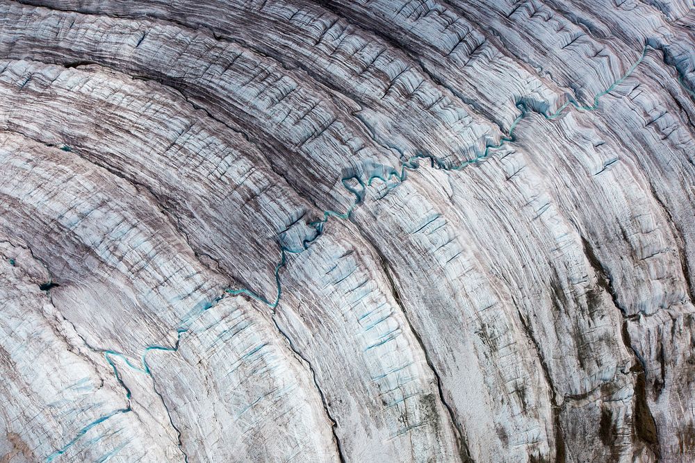 Ogives on the Gates Glacier