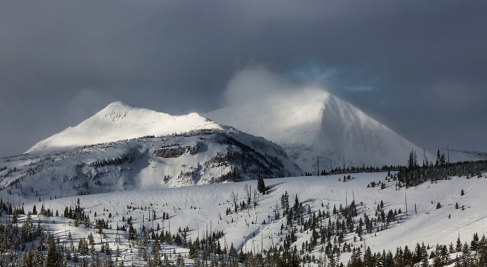 Storm light: Mount Holmes & Dome Mountain