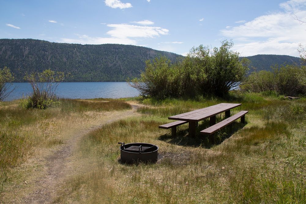 Picnic site at Fishlake _ET5A5899Twin Creeks Picnic Area is a Day Use Picnic site at Fish Lake on the Fishlake National…