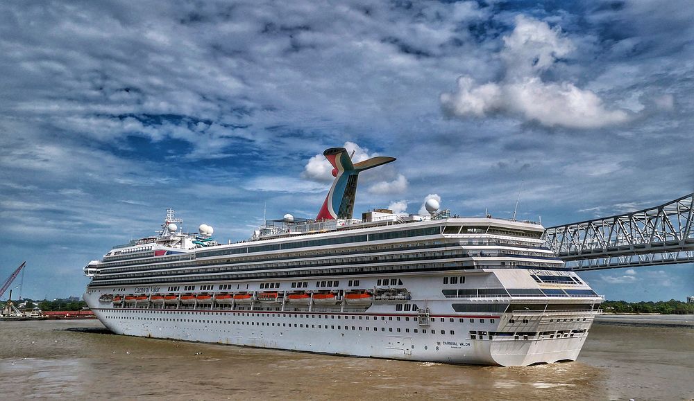 Carnival Valor. Original public domain image from Flickr